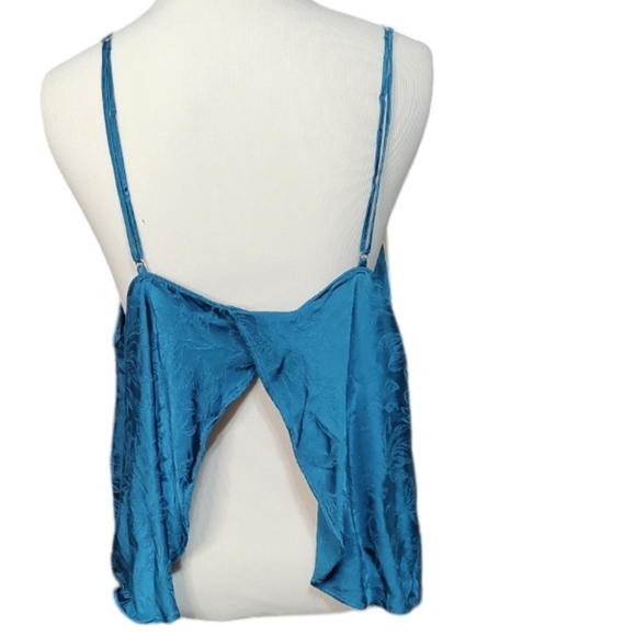 Victoria's Secret Teal Cami Size XXL - Picture 2 of 3